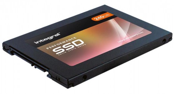 Integral P 240gb SSD SATA 6Gb / S 3D TLC 560MBs / 540MB / s