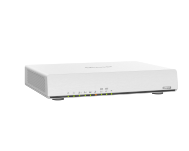 QNAP router Wifi 6; 10Gb network; 6 ports