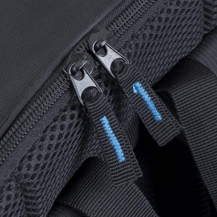 RivaCase nahrbtnik za prenosnik 15.6 8067 črn