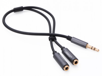 Ugreen adapter 3,5 mm (M) do 2x audio (F) crne boje